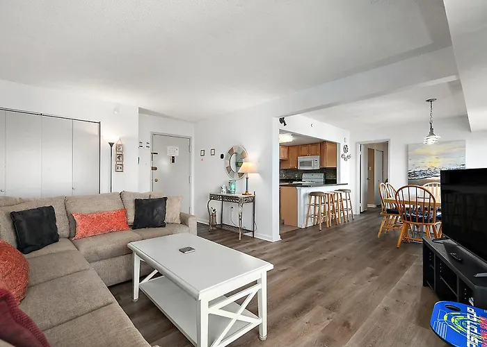 2 Bedroom Ocean View With Outdoor Pool! * Ocean Stadt