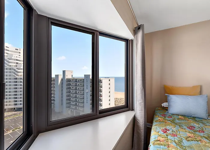 2 Bedroom Ocean View With Outdoor Pool! * Ocean Stadt