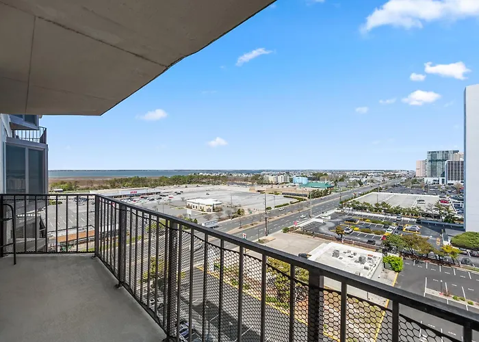 2 Bedroom Ocean View With Outdoor Pool! Ferienhaus Ocean Stadt